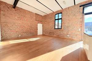 MAISONETTE I EINBAUKÜCHE I ANKLEIDE I DENKMAL I BELEUCHTUNG I 2 SCHLAFZIMMER MIT ENSUITE BADEZIMMER – Brühler Landstr. 547, 50997 Meschenich, Köln – Vorschaubild 2