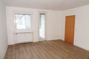 Helle 2 Zimmer mit Balkon, moderne Ausstattung, Bad mit Dusche, guter Schnitt, separate Küche – Schild 3, 38100 Innenstadt, Braunschweig – Vorschaubild 2