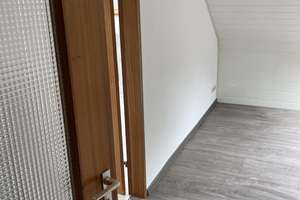 Dachgeschosswohnung mit Balkon – Im Lerchenrain 23, 70199 Südheim, Stuttgart – Vorschaubild 5
