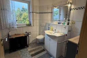 Sehr schönes 2 Fam. Haus in ruhiger Lage von Bernried zum Traumpreis!! – Ahornplatz 5, 82347 Bernried am Starnberger See – Vorschaubild 23
