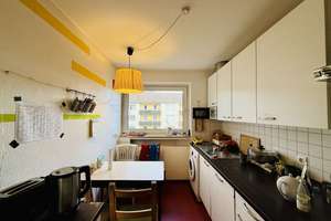 Raum zum Leben: großzügige 4-Zimmer-Wohnung in beliebter Lage von Duisdorf – Die vollständige Adresse der Immobilie erhältst du vom Anbieter., 53123 Lengsdorf, Bonn – Vorschaubild 5