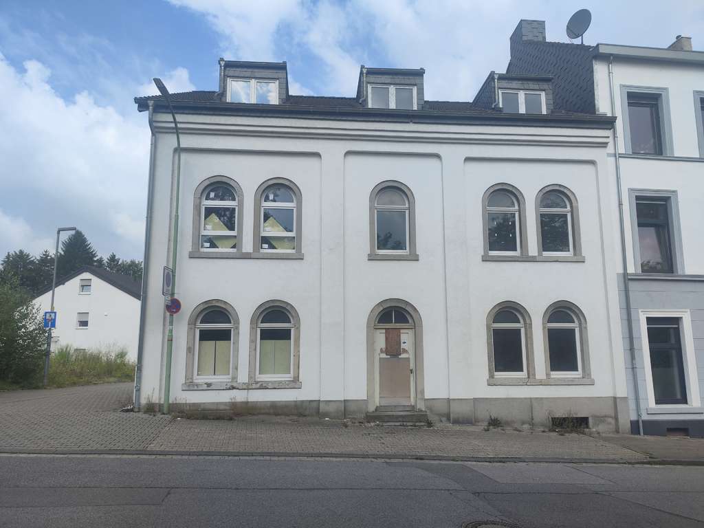 Mehrfamilienhaus-Schnäppchen in Stolberg. Keine Provision