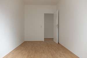 Klick hier:   gemütliche 4-Zimmer-Wohnung – Yorckstraße 34b, 9130 Yorckgebiet, Chemnitz – Vorschaubild 16