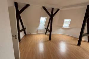 Tolle 7-Raum-DG-Wohnung mit Balkon in Chemnitz-Kappel – Steinstr. 6, 9116 Kappel, Chemnitz – Vorschaubild 2