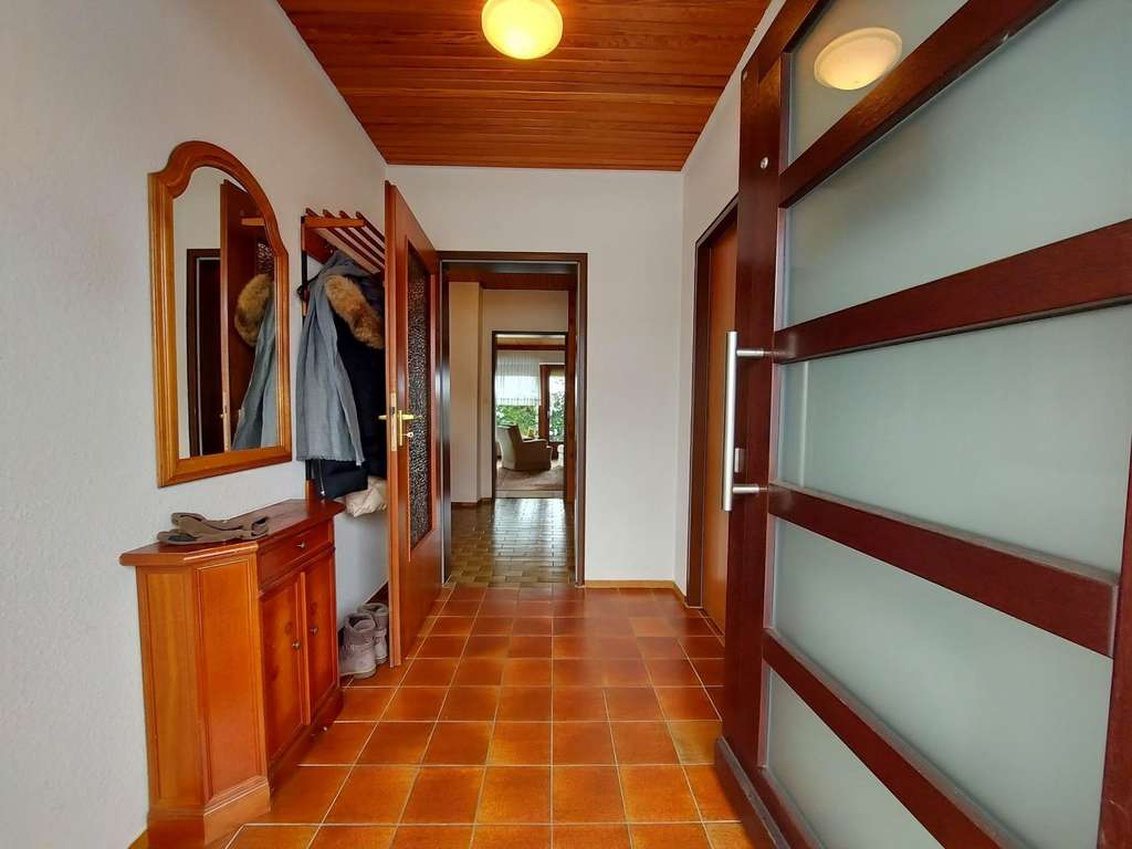 Immobilie in Hanerau-Hademarschen - Familienfreundliches Wohnen: Gepflegte Doppelhaushälfte mit Teilkeller, Garten und Garage - Bild 4