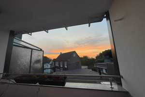 Attraktive und sanierte 3-Zimmer-Wohnung mit gehobener Innenausstattung mit Balkon in Wuppertal – Hauptstraße 19, 42349 Wuppertal – Vorschaubild 1