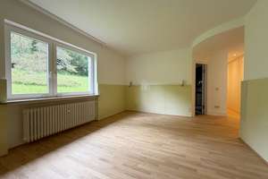 Freistehendes Einfamilienhaus mit eingewachsenem Grundstück direkt am Maasgrund – Die vollständige Adresse der Immobilie erhältst du vom Anbieter., 61440 Oberursel (Taunus) – Vorschaubild 13