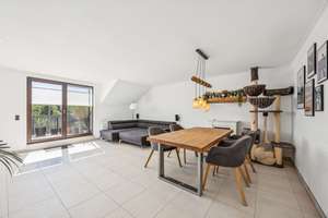 Moderne 3-Zimmer-Dachgeschosswohnung mit Dachterrasse in ruhiger Wohnlage von Solingen-Aufderhöhe – Die vollständige Adresse der Immobilie erhältst du vom Anbieter., 42699 Ohligs/Aufderhöhe/Merscheid, Solingen – Vorschaubild 3
