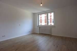 SCHÖNE HELLE 2 ZIMMER WOHNUNG MIT EINBAUKÜCHE IM HERZEN VON ELLER – Gumbertstraße 183, 40229 Eller, Düsseldorf – Vorschaubild 16