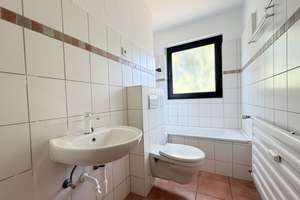 Wohntraum in begehrter Lage: Lichtdurchflutete 3-Zimmerwohnung mit Loggia zu verkaufen! – Die vollständige Adresse der Immobilie erhältst du vom Anbieter., 51149 Westhoven, Köln – Vorschaubild 10