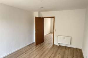 Schöne 2-Raumwohnung mit Balkon, Stpl. und neuer EBK! Tageslichtbad! – Leipziger Straße 85, 8058 Nordvorstadt, Zwickau – Vorschaubild 9