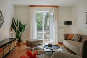 HH-Rahlstedt:  Zwischen Stadt und Ruhepol – 3 Zimmer, zwei Balkone, ganz viel Grün!