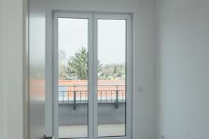 Licht, Luft & Freiheit: 3 Zimmer mit 2 Terrassen! – Grünauer Straße 28, 12524 Altglienicke, Berlin – Vorschaubild 17