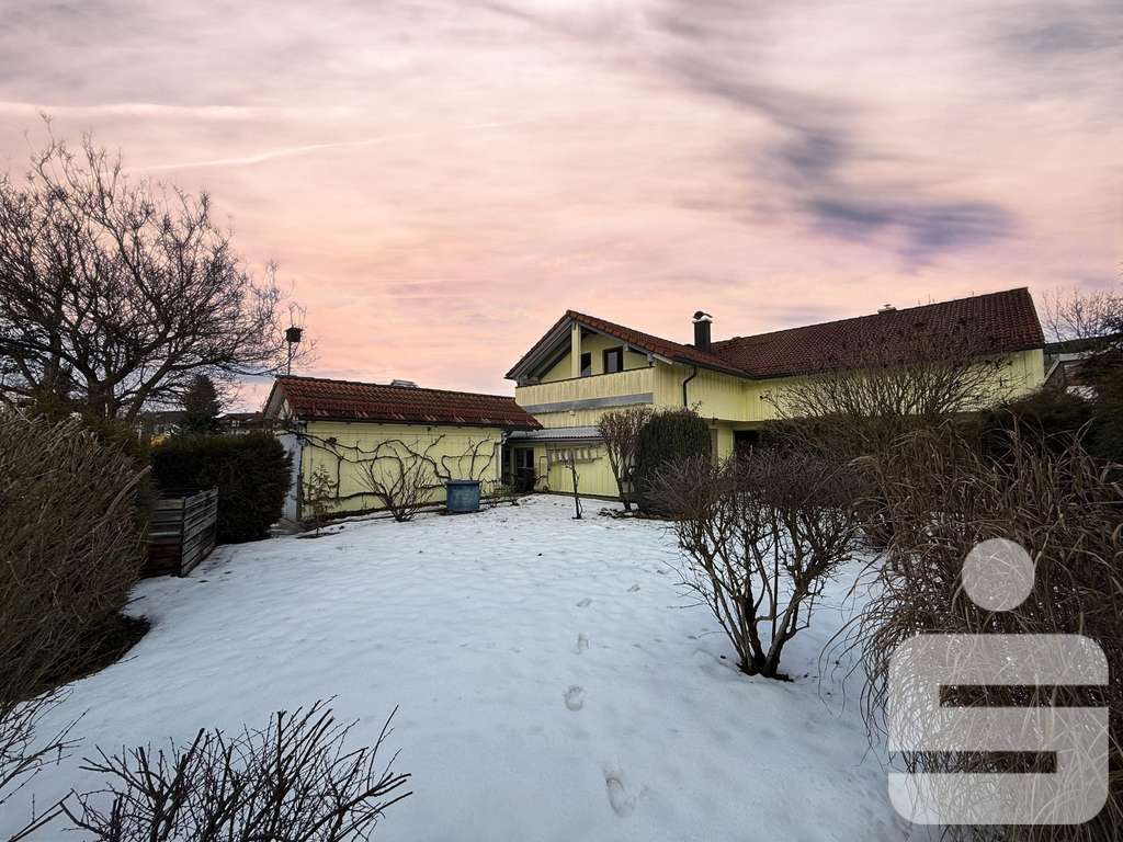 Haus mit Ausbaupotenzial in Waldkraiburg