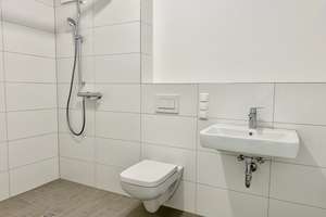 Neubau-Gebiet Hannover Kronsrode: Einbauküche, große Loggia, Fußbodenheizung, HWR, Lift, TG, Keller – Kattenbrookstrift 76, 30539 Bemerode, Hannover – Vorschaubild 7
