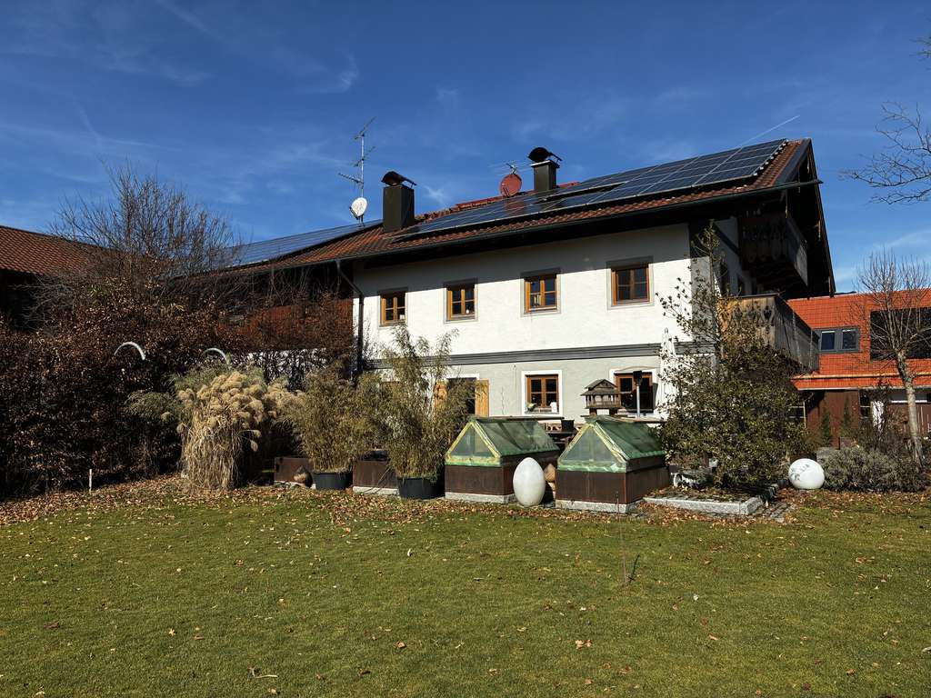 Immobilie in Edling - Saniertes Bauernhaus Baujahr 1868  in ruhiger Ortsrandlage Nähe 83533 Edling/Wasserburg a. Inn - Bild 1