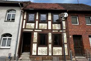 Reihenmittelhaus in zentraler Lage der Hansestadt Gardelegen zu vermieten – Wächterstraße 17, 39638 Gardelegen – Vorschaubild 2
