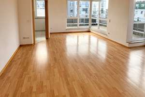 Penthouse-Wohnung mit großem Balkon in der Augsburger Innenstadt