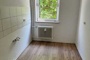 Gemütliche 2-Zimmer Wohnung zum 16.07. zu vermieten – Rheinstr. 41, 27570 Bremerhaven – Vorschaubild 4