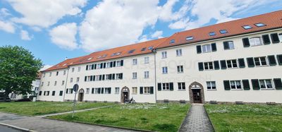 ** Taucha ** Erstklassige 2-Raumwohnung mit Balkon und Stellplatz ** J E T Z T zugreifen **
