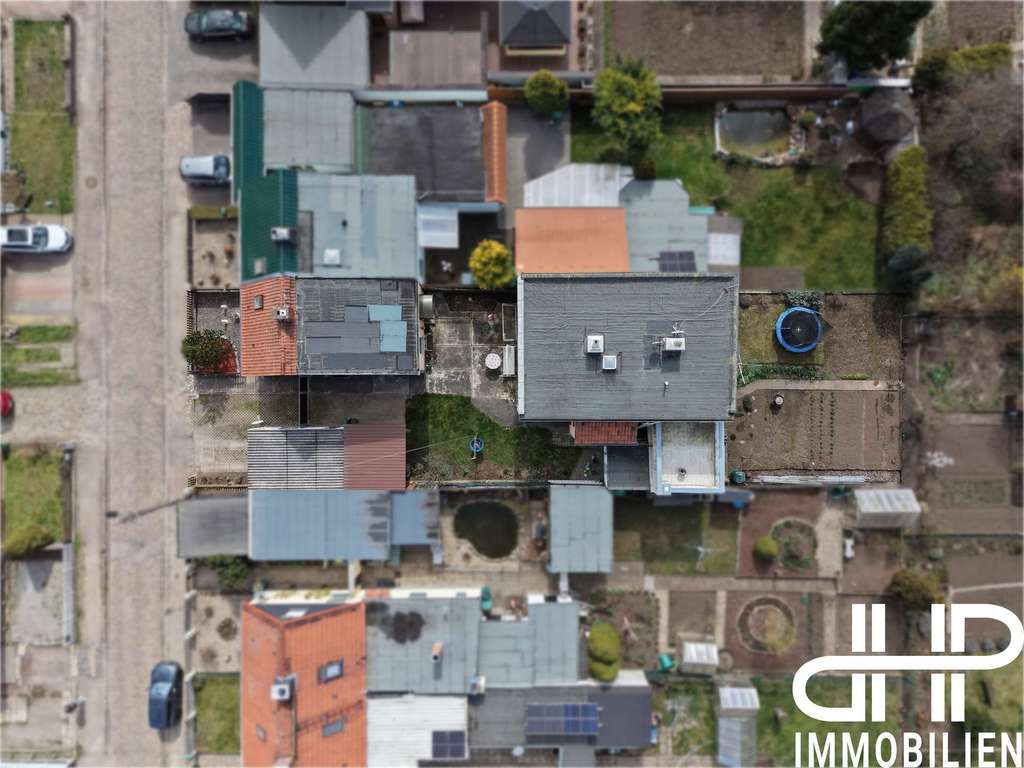 Immobilie in Magdeburg - Zwei Häuser, viele Möglichkeiten – vielseitiges Wohnen auf einem Grundstück - Bild 2