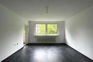 Beliebte Eigentumswohnung mit Loggia in Kiel-Projensdorf! – Charles-Roß-Ring 68, 24106 Wik, Kiel – Vorschaubild 8