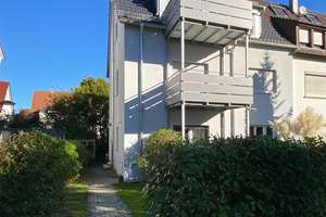  Renovierte, helle, ruhige 3-Zimmer-Wohnung im EG mit EBK, Terrassendeck in S-Feuerbach