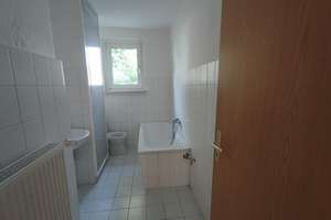 Wohnen im Erdgeschoss- mit Balkon und Tageslichtbad – Arthur-Scheibner-Straße 11, 6217 Merseburg – Vorschaubild 7