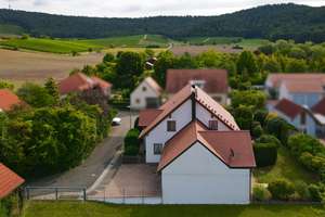 Familienfreundliches Einfamilienhaus in Ortsrandlage von Greuth – Im Kämpfer 11, 97355 Castell – Vorschaubild 3