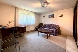 Charmantes Einfamilienhaus mit Einliegerwohnung, Garage und Terrasse – Die vollständige Adresse der Immobilie erhältst du vom Anbieter., 63486 Bruchköbel – Vorschaubild 15