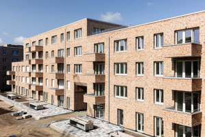 Rollstuhlgerechte B-Schein-Wohnung mit Balkon