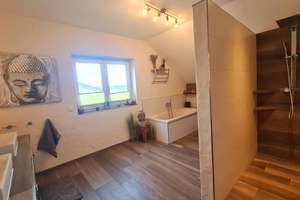 Stilvolles Einfamilienhaus mit Photovoltaikanlage und Doppelgarage in Bitburg! – Die vollständige Adresse der Immobilie erhältst du vom Anbieter., 54634 Bitburg – Vorschaubild 22