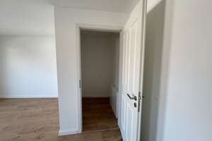 Moderne 3-Raum-Wohnung im Dachgeschoss mit Balkon in Elbnähe – Alt Salbke 67, 39122 Salbke, Magdeburg – Vorschaubild 14