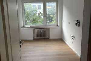 Helle 3-Zimmer-Wohnung | Erstbezug nach Komplettsanierung | nahe Brüsseler Platz | Südbalkon – Moltkestraße 91, 50674 Neustadt/Nord, Köln – Vorschaubild 2