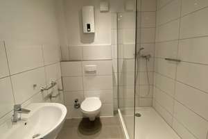 Gepflegte 2 Zimmer-Whg Einbauküche, Bad, Abstellraum, Balkon, Keller, Waschraum  – Dixbäume 25, 45257 Kupferdreh, Essen – Vorschaubild 8