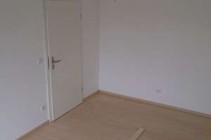 Renovierte 2-Zimmer Dachgeschoßwohnung (II.Etage),mit Panoramablick (60m²) – Am Bleidriesch 20, 53129 Dottendorf, Bonn – Vorschaubild 13