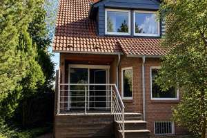 Familienfreundliches Reihenendhaus mit Garten und Garage in Bemerode – Emslandstraße 107, 30539 Bemerode, Hannover – Vorschaubild 1