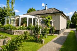 FRANK IMMOBILIEN - Bungalow mit Wintergarten – ideal für jedes Alter! – Die vollständige Adresse der Immobilie erhältst du vom Anbieter., 12357 Rudow, Berlin – Vorschaubild 3