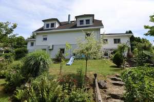 Imposantes Haus mit separater Wohnung und großem Garten – 89356 Haldenwang – Vorschaubild 2