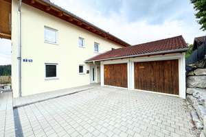 Lage mit Weitblick: Traumhafte DHH, modern & hell KFW40 – Die vollständige Adresse der Immobilie erhältst du vom Anbieter., 83308 Trostberg – Vorschaubild 4