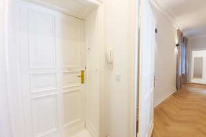 Sanierter Altbau-Traum mit Hofzugang am Savignyplatz • 2 Bäder • unbefristet – Herderstraße 5, 10625 Charlottenburg, Berlin – Vorschaubild 11