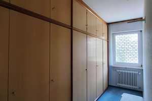 Einfamilienhaus mit Pelletheizung, 3 Garagen, 1200qm Grundstück, Koppel, Wiese und Waldrand – Esslingen (Kreis) – Vorschaubild 22