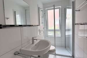 Stilvoll modernisiert: 4-Zimmer-Wohnung in Düsseldorf-Unterbach – 40627 Unterbach, Düsseldorf – Vorschaubild 8