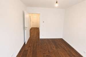 Exklusive, kernsanierte Dachgeschosswohnung mit Dachspitz und Loggia in Augsburg-Pfersee – Alfonsstraße 30, 86157 Pfersee-Süd, Augsburg – Vorschaubild 7