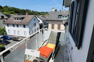 Sehr charmante Dachgeschosswohnung, mit Wohnküche und Sonnenbalkon, in Wiesbaden-Sonnenberg – König-Adolf-Str. 9, 65191 Sonnenberg, Wiesbaden – Vorschaubild 12