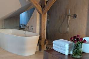 VIDEO Penthouse LOFT  ZENTRAL -  RUHIG -  HELL - AUSSICHT - GARTEN - PARKPLÄTZE – Glückstraße 7, 90763 Südstadt Industriegebiet, Fürth – Vorschaubild 5