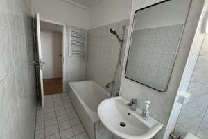 helle 3-Raum-Wohnung mit EBK & Balkon in Dresden-Tolkewitz - renoviert & bezugsfrei – Kipsdorfer Straße 141, 1279 Tolkewitz/Seidnitz-Nord, Dresden – Vorschaubild 16
