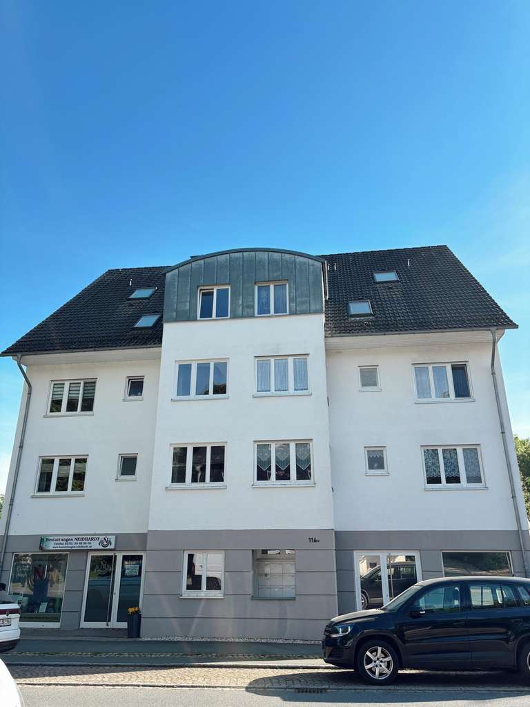 Immobilie in Reinsdorf - 7,7 % Rendite: Charmante 3-Zimmer-Wohnung mit Balkon & Stellplatz - Bild 2