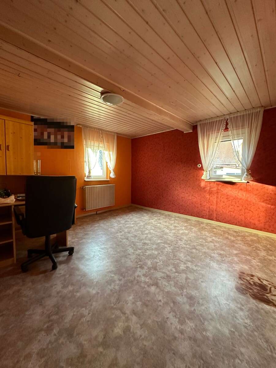 Immobilie in Schöntal - Charaktervoller Hof mit Haus, Garage und Nebengebäuden! - Bild 10