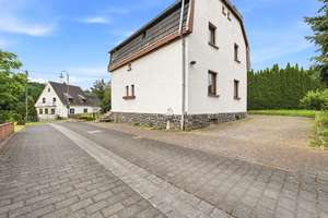 Charmantes Einfamilienhaus auf 931m² Grund mit viel Potenzial, Garage und Garten in Antweiler – Die vollständige Adresse der Immobilie erhältst du vom Anbieter., 53533 Antweiler – Vorschaubild 41